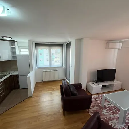 Apartman Togo East Sarajevo - Free Parking